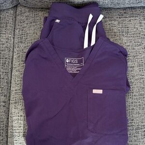 Figs Deep Purple Scrub Ensemble